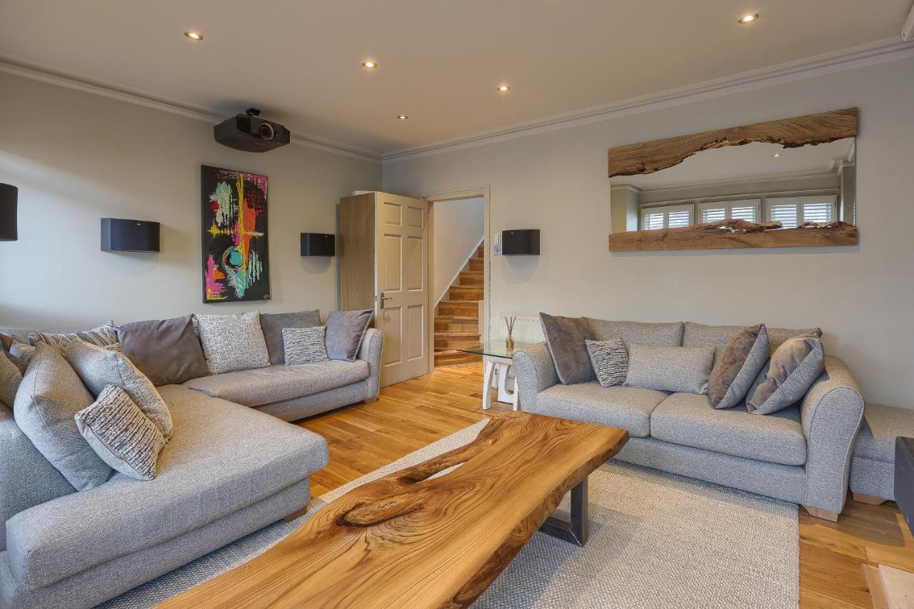 Modern Bedroom In London !! Экстерьер фото